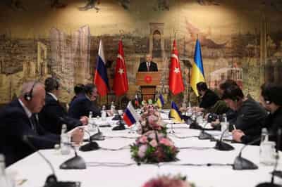 Image for Russia promises to scale down operations in northern Ukraine
