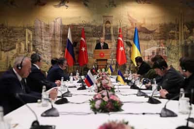 Image for Russia promises to scale down operations in northern Ukraine