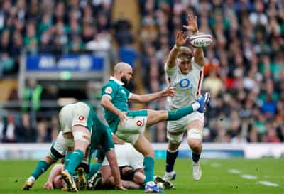 Image for Rugby-Resurgent Ireland demolish sloppy England in record 42-21 victory