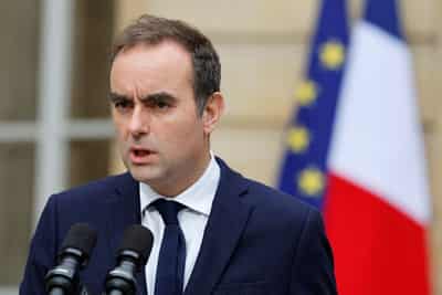 Image for French PM scraps ministers' severance payouts in belt-tightening move
