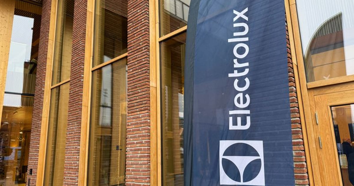 Italian unions call one-day strike at Electrolux over job cut plan