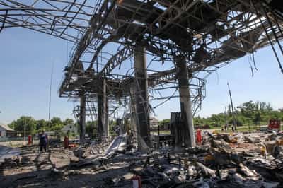 Image for Russian attacks kill six in three different regions, officials say