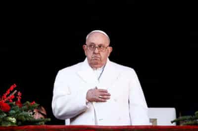 Image for Pope Francis injures forearm after falling