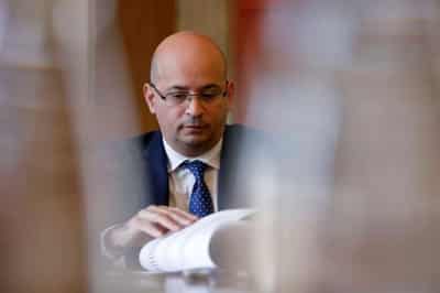 Image for Portugal to maintain COVID aid for companies, families &#8216;at all costs&#8217;