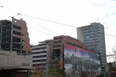 Image for Thousands in Serbia protest law to speed Kushner development of old army compound