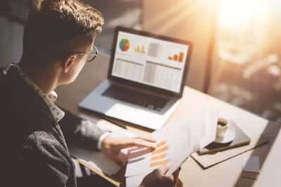 Image for Financing a New Business: How to Secure Investors Early