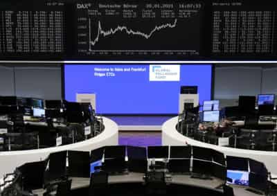 Image for Tech shares, corporate earnings lift European stocks