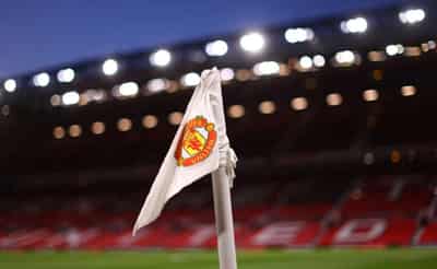 Image for Manchester United tanks on report Glazers may avoid sale with new investment