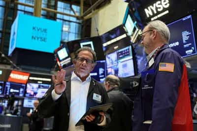 Image for Stalled US debt talks, inflation woes hit stocks