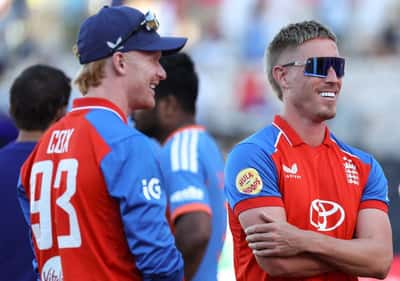 Image for Cricket-Cox to replace injured Bethell for Pakistan tests as Root begins new England captaincy stint