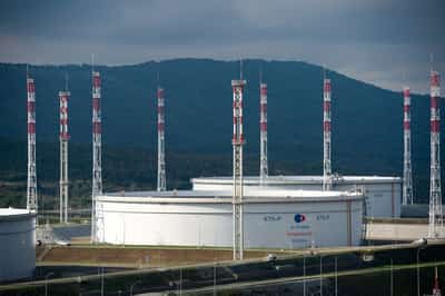 Image for EU to present roadmap in May to phase out all imports of Russian fossil fuels