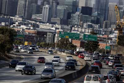 Image for Automakers back Trump plan to roll back fuel economy rules, but seek changes