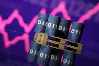 Image for Oil heads for weekly gain on China stimulus hopes