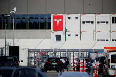 Image for Would-be Merkel successor Laschet to meet Tesla&#8217;s Musk on Friday