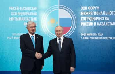 Image for Speaking alongside Putin, Kazakh president calls for freeze of Ukraine war