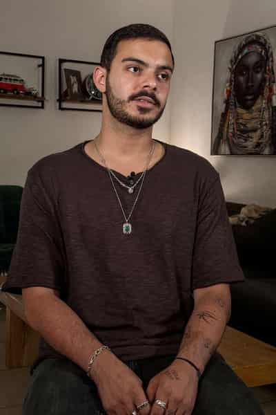 Image for I'm not free until all hostages return, says former Israeli Gaza captive