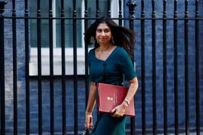 Image for UK home secretary warns uncontrolled migration poses ‘existential challenge’