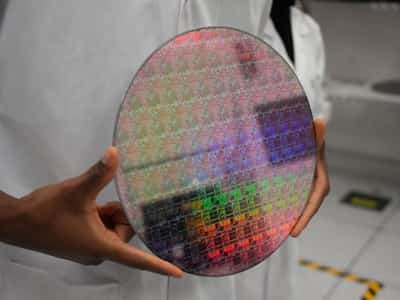 Image for US startup Substrate announces chipmaking tool that it says will rival ASML