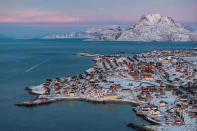 Image for EU lawmakers divided over resuming work on US trade deal after Greenland crisis