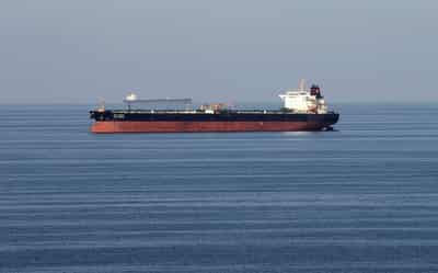 Image for Oil falls as Trump gives Russia 50 days to avoid new sanctions