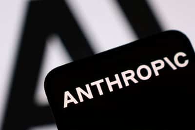 Image for Anthropic hires Orange's AI chief amid Europe push
