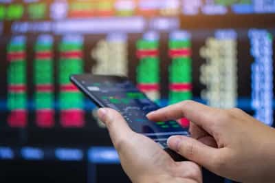 Image for Intraday trading explained: How to make fast trades & earn more