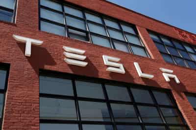 Image for Tesla shares tumble, on track for worst month ever
