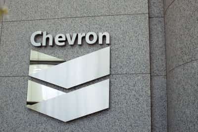 Image for Chevron, Shell to sign agreements for oil, gas areas in Venezuela, sources say