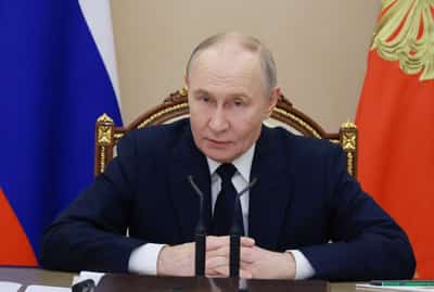 Image for Russia says Ukraine tried to attack Putin's residence but Kyiv says Moscow is lying