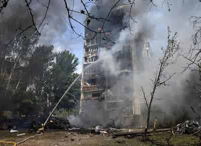 Image for Russian attack kills three in Ukraine's Zaporizhzhia, officials say