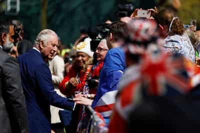 Image for King Charles greets wellwishers outside palace before coronation
