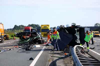 Image for Coach carrying German high-school students crashes in Netherlands
