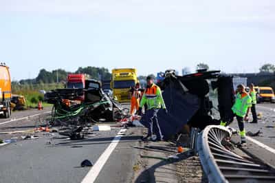 Image for Coach carrying German high-school students crashes in Netherlands