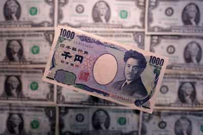 Image for Dollar slips after soft US inflation data