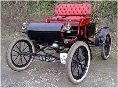 Image for It’s that time of year again when thoughts turn to finding a car for the London to Brighton veteran car run &amp; H &amp; H classics are selling this 1903 Oldsmobile