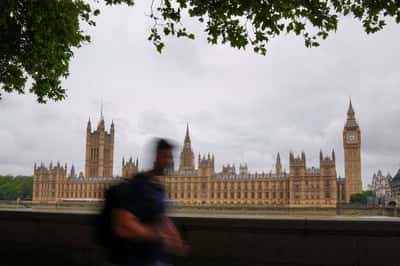 Image for UK targets ships and banks with new Russia sanctions