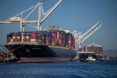 Image for US trade court rules against Trump's 10% global tariffs