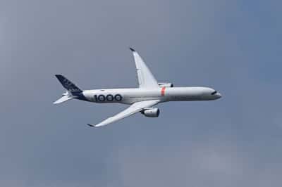 Image for Airbus A350 jet flies 24 hours nonstop from Australia to France