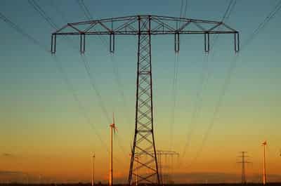 Image for Wind and solar overtake fossil fuels in EU power supply