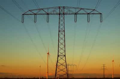 Image for Wind and solar overtake fossil fuels in EU power supply