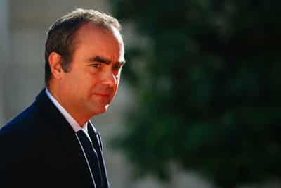 Image for France presents belt-tightening 2027 budget as bond investors sour on French debt