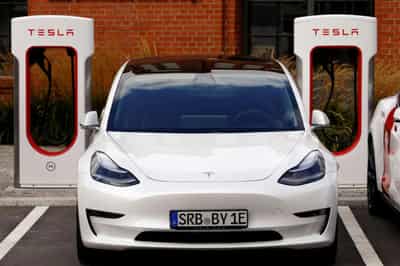 Image for Tesla tops battery-electric vehicle registrations in Germany, beating Volkswagen