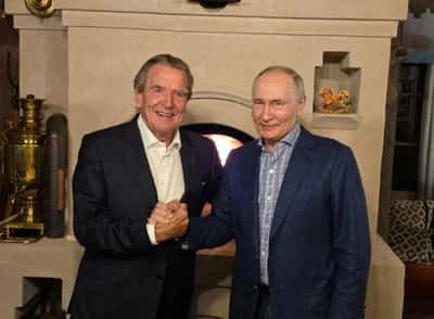 Image for Merz 'outraged' that German former Chancellor Schroeder attended Putin's birthday