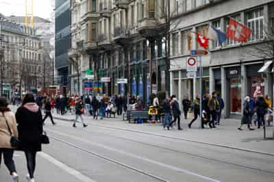 Image for Swiss government says it expects economic slowdown but no recession