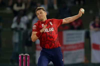 Image for Cricket-Curran keen to step in as England all-rounder after Stokes' retirement