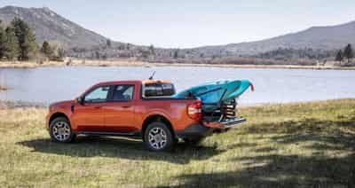 Image for Ford to offer new Maverick compact pickup standard as hybrid
