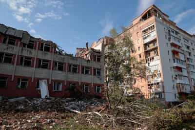 Image for Russians, Ukrainians fight on outskirts of Sievierodonetsk, EU haggles over oil ban
