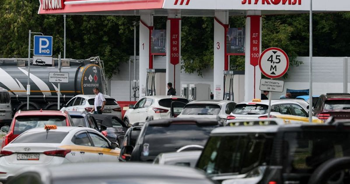 Carlyle Exits Race for Lukoil's International Assets Amid Sanctions