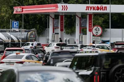 Image for Carlyle drops out of race for Lukoil international assets