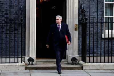 Image for British doctors’ strikes risk patient safety, minister says